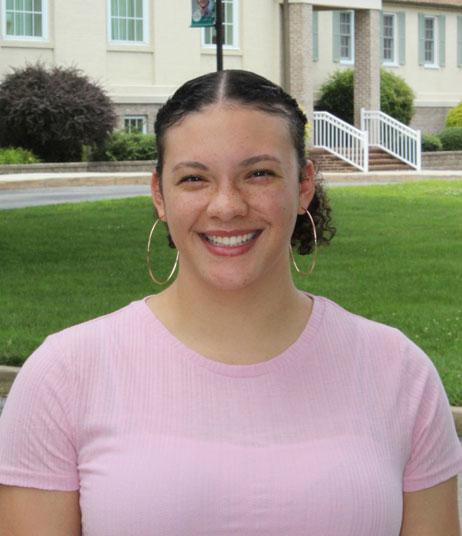 Amanda Newmuis, graduating class of 2019